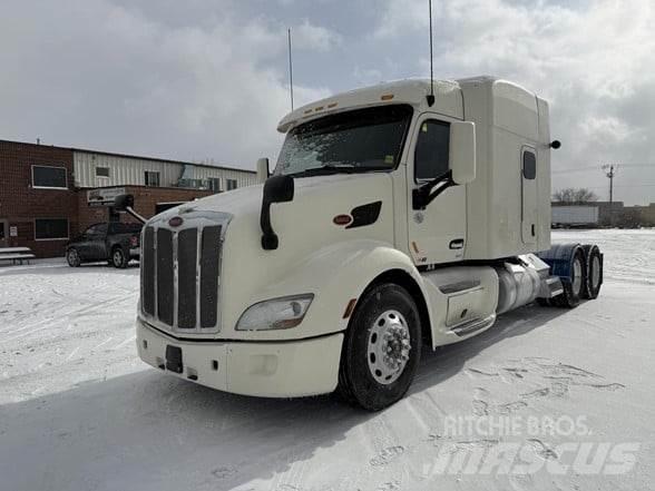 Peterbilt 579 Tractor Units