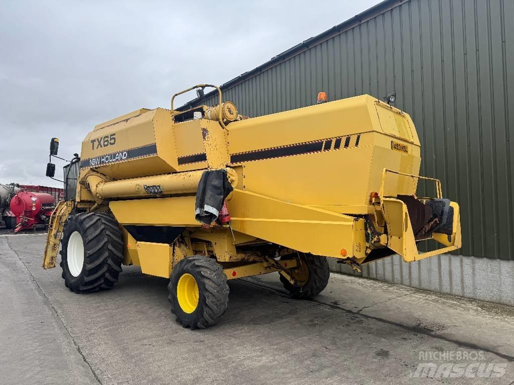New Holland TX 65 Combine harvesters