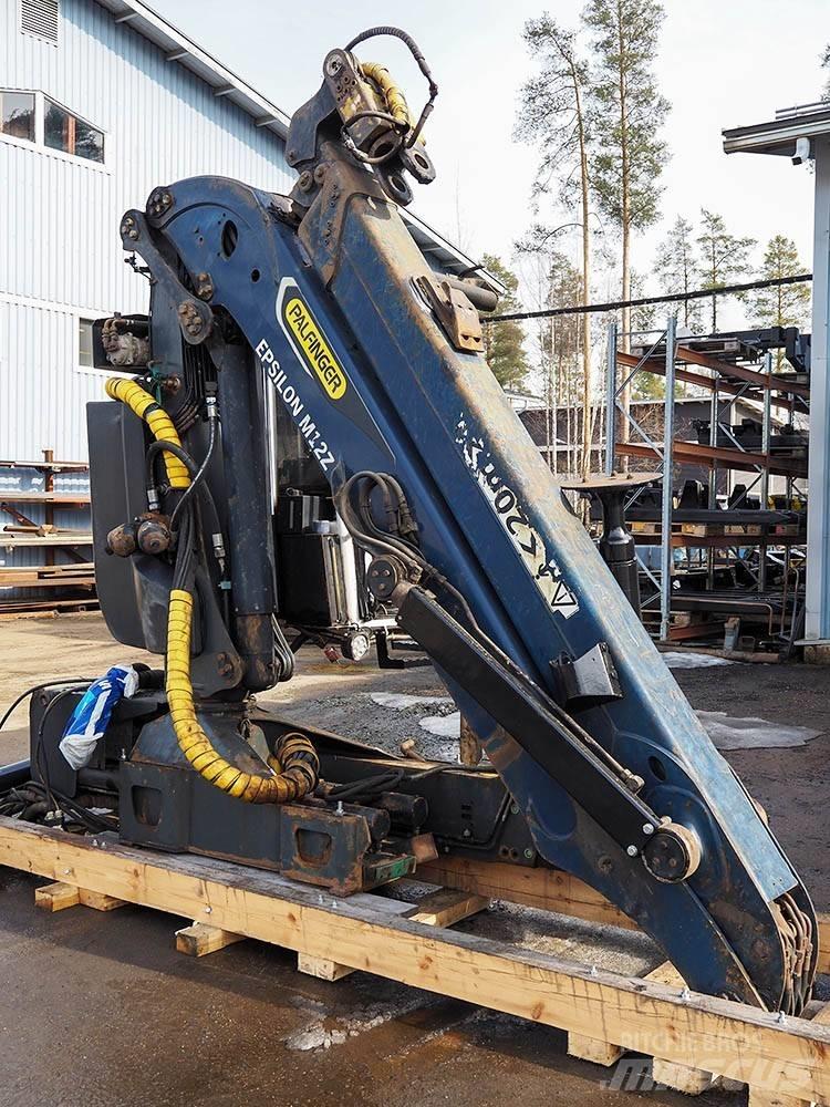Epsilon M12Z Timber cranes