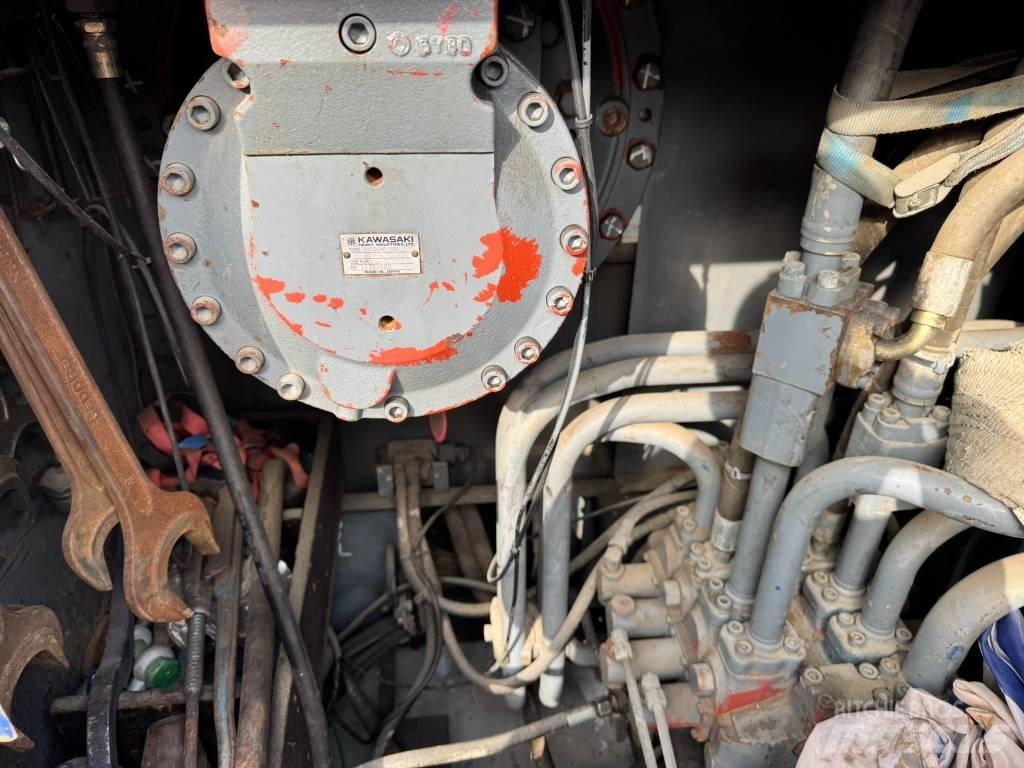 Hitachi KH300-3 PD Tracked cranes