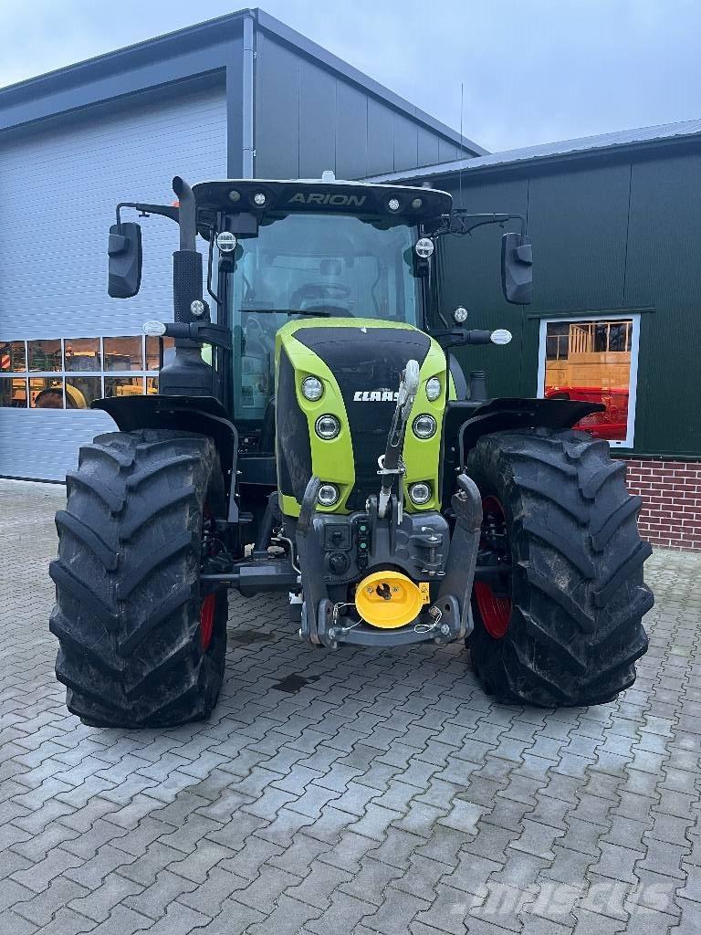 CLAAS Arion 660 Tractors