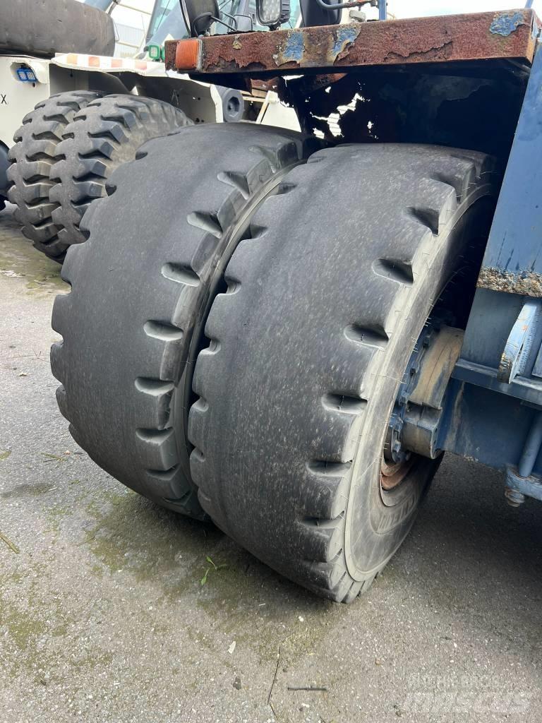 Terex TFC45 Reachstackers