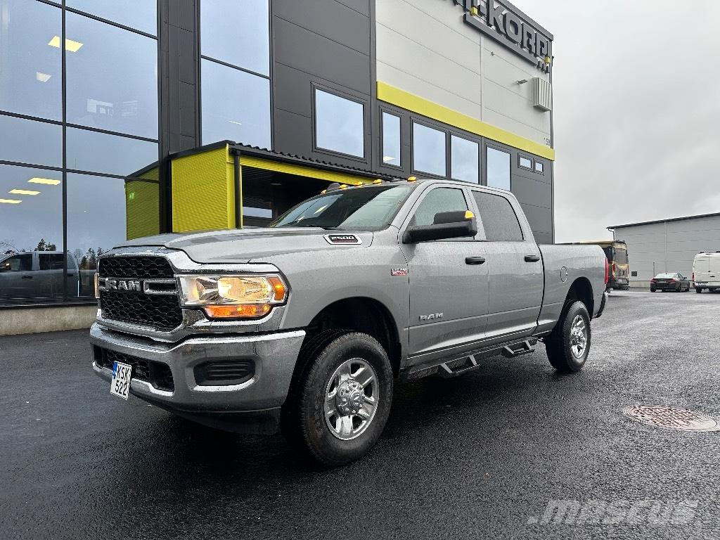 RAM 2500 Tradesman Pick up/Dropside