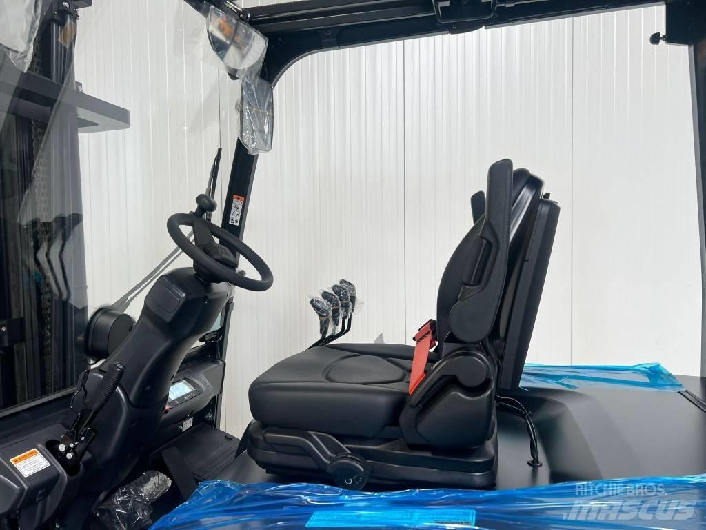 Bobcat B50XC-7 Electric forklift trucks
