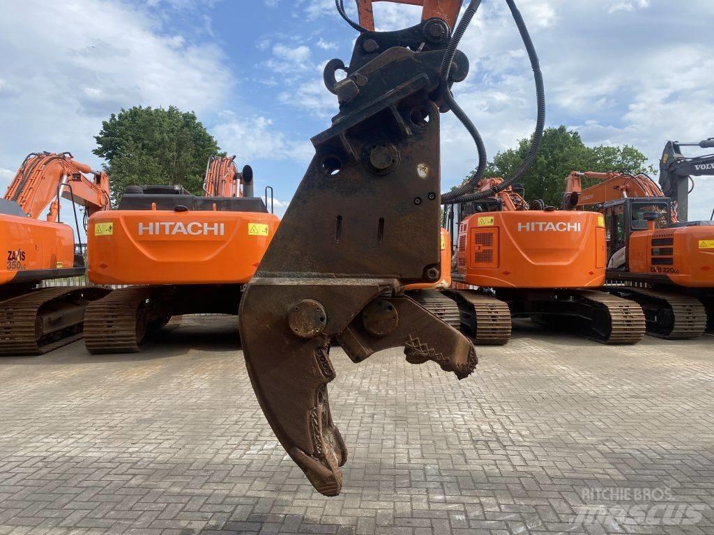  Crusher CW 30 Pulveriser (Demolition Crusher ) 