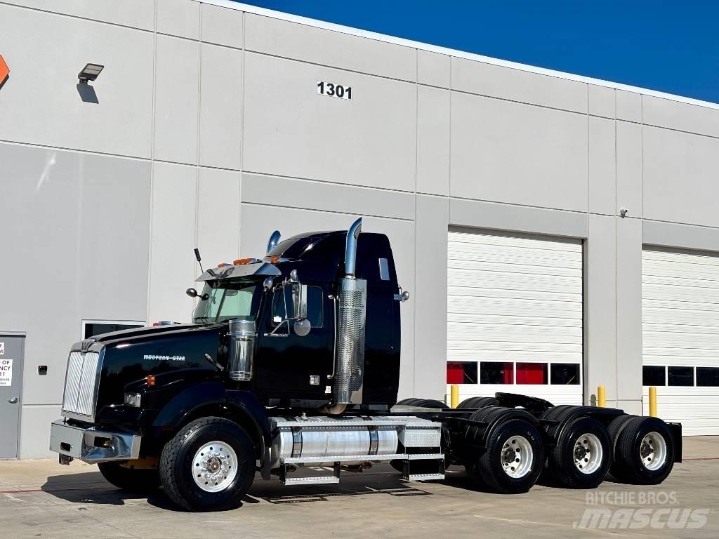 Western Star 4900 FA Tractor Units
