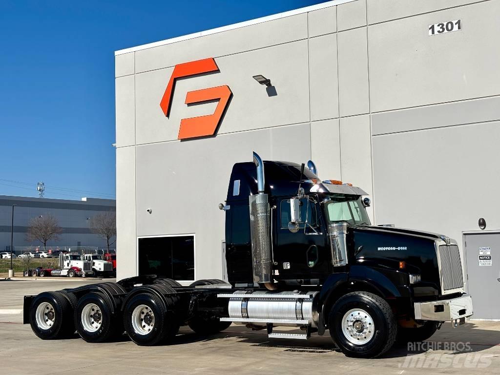Western Star 4900 FA Tractor Units