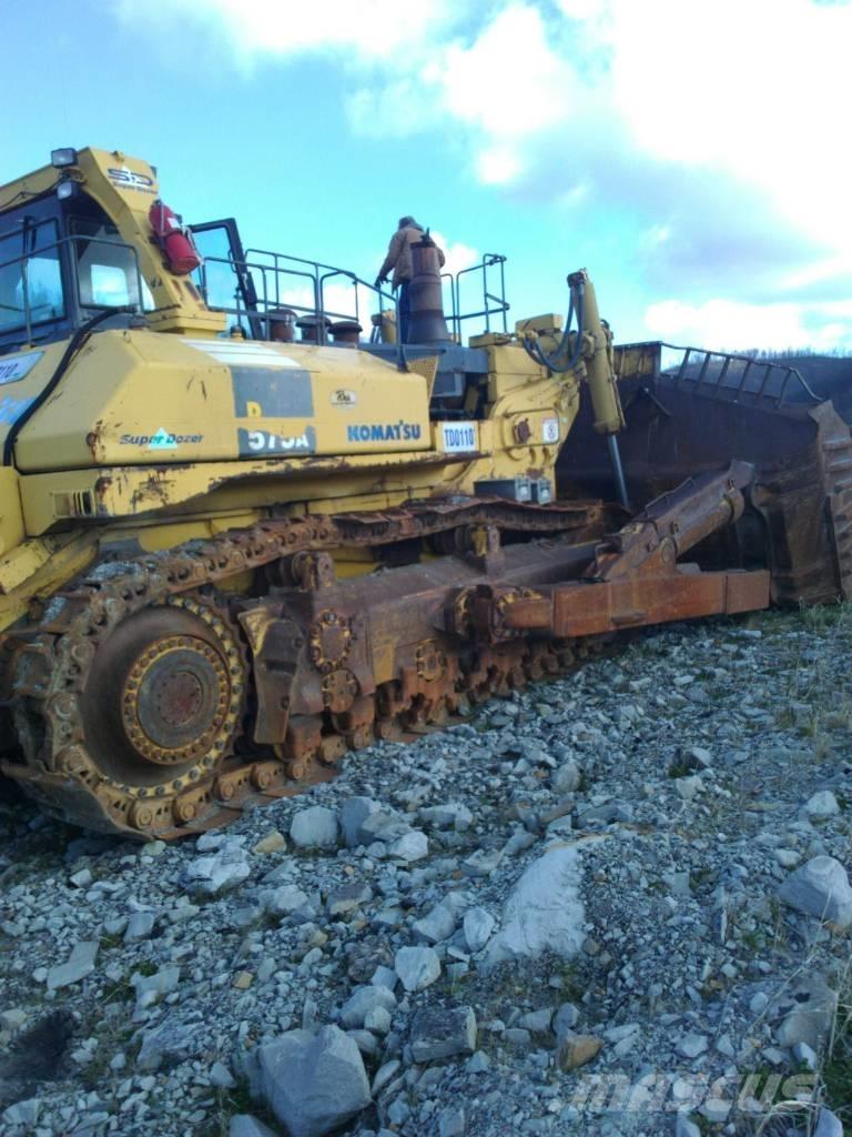 Komatsu D 575 A-3 Crawler dozers