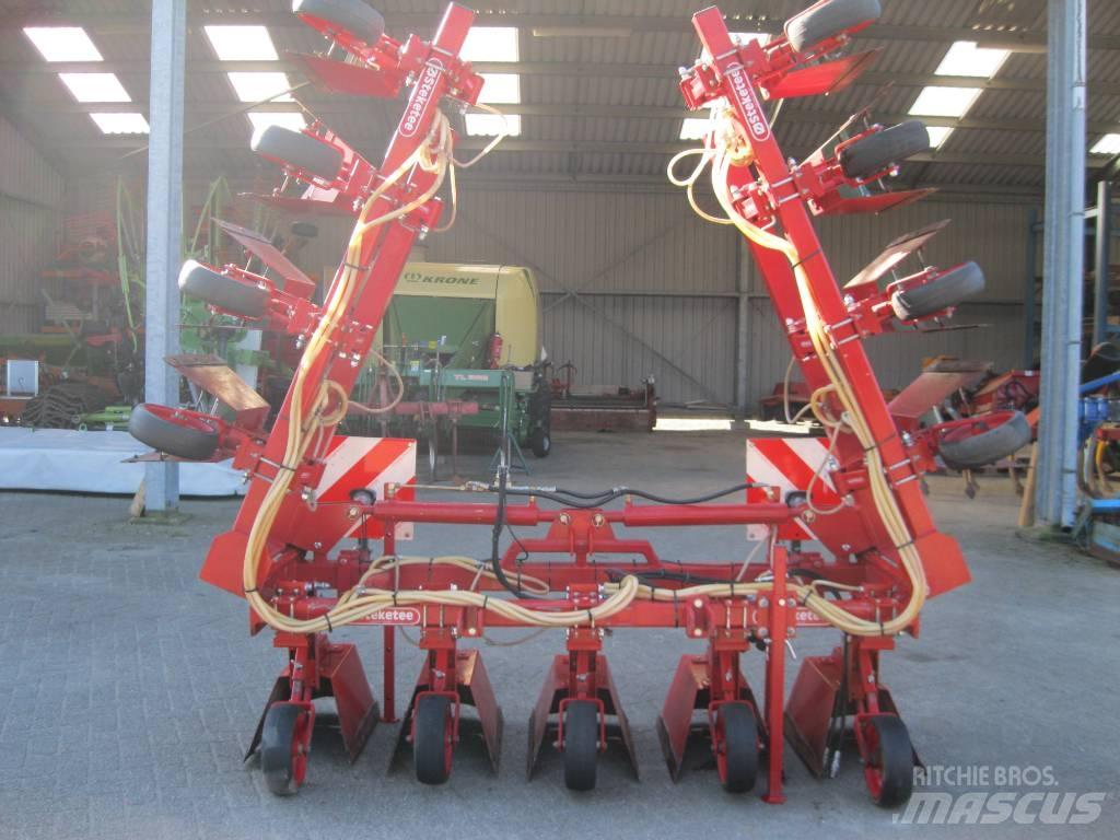 Steketee Kappenspuit Mounted sprayers