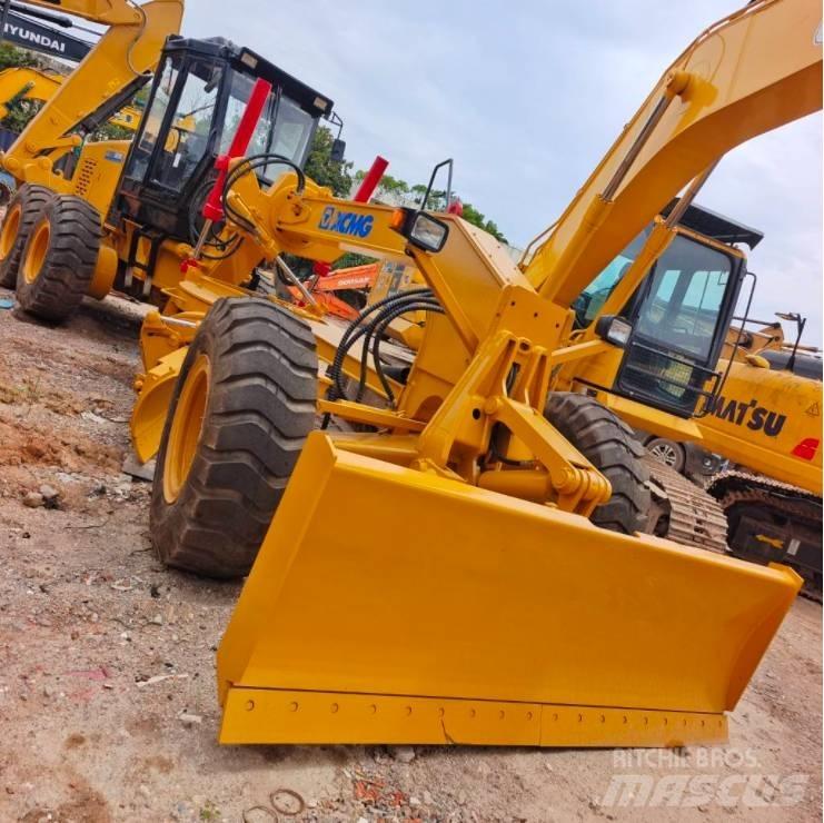 XCMG GR 215 Graders