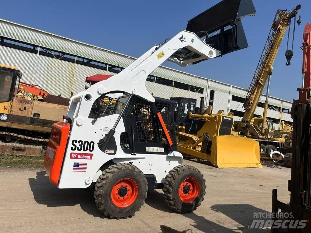 Bobcat S 300 Skid steer loaders