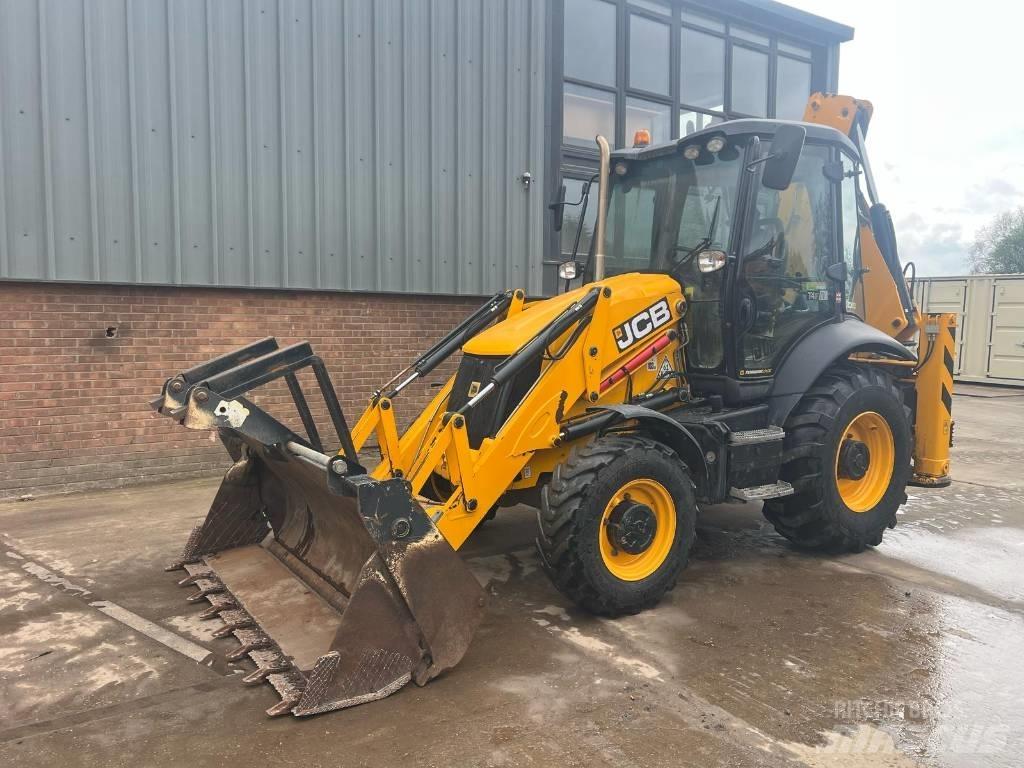 JCB 3 CX Backhoe loaders