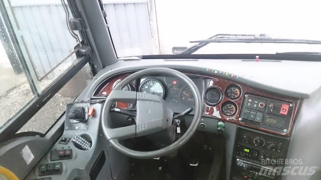 Isuzu Turquoise Intercity buses