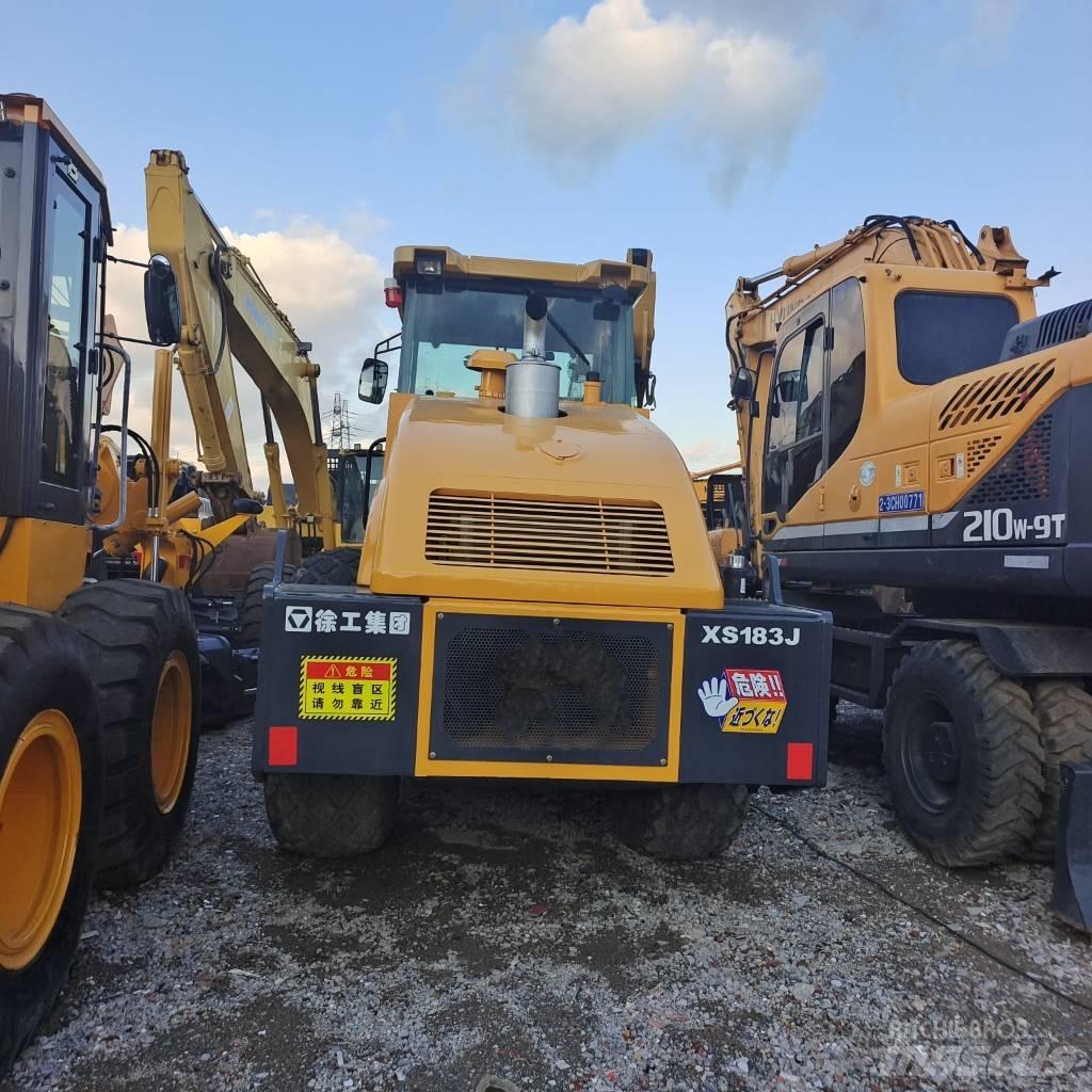 XCMG XS 183 J Single drum rollers