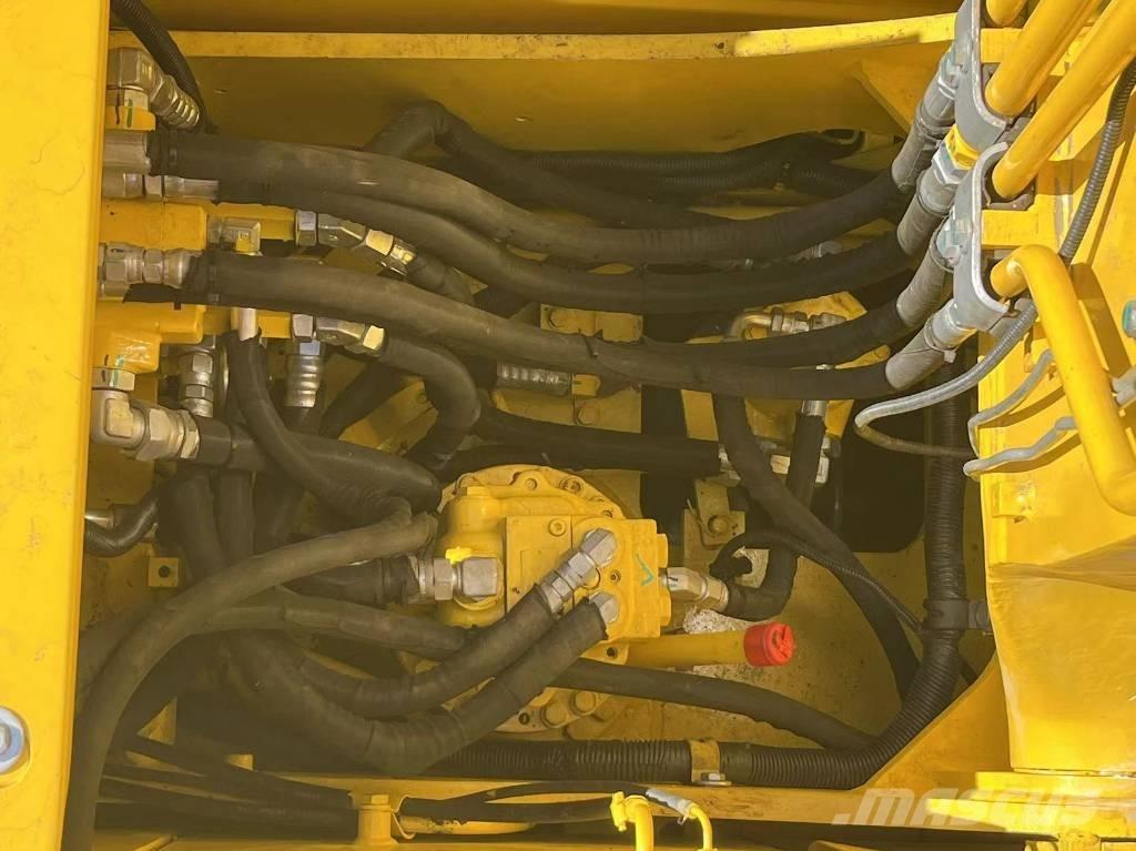 Komatsu PC 130 Crawler excavators