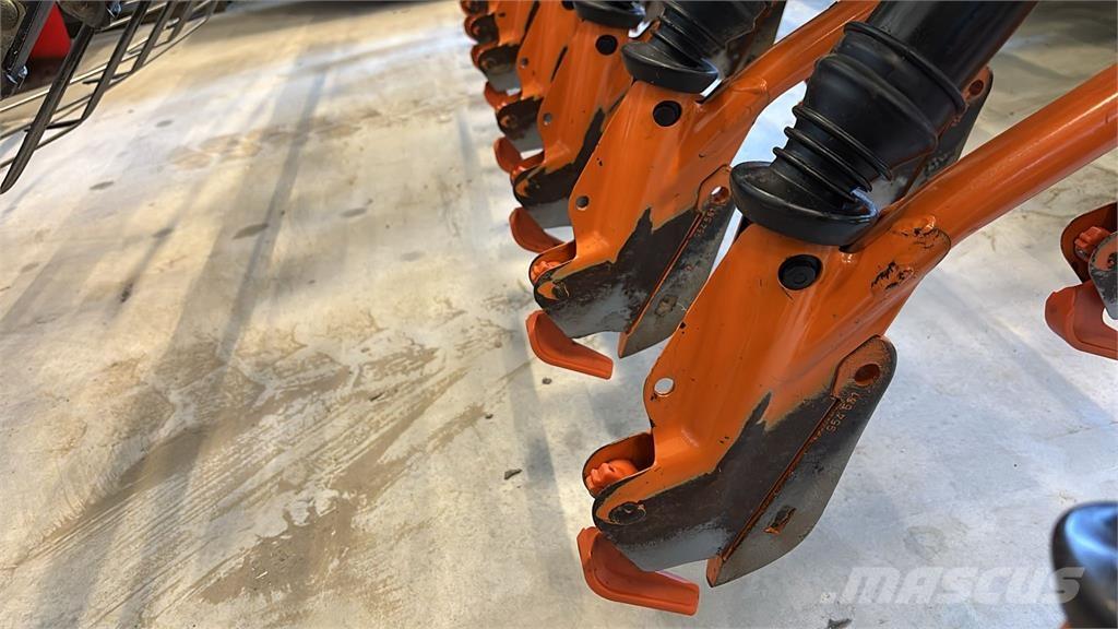 Amazone ad303 Drills