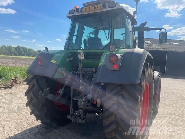 Fendt 714 Com3 Tractors