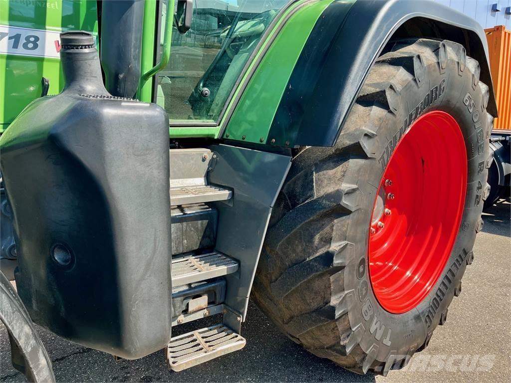 Fendt 718 COM3 Tractors