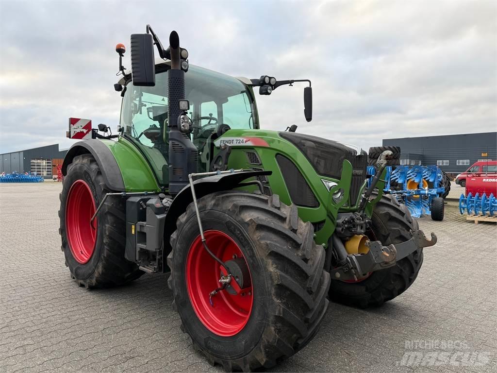 Fendt 724 S4 Tractors
