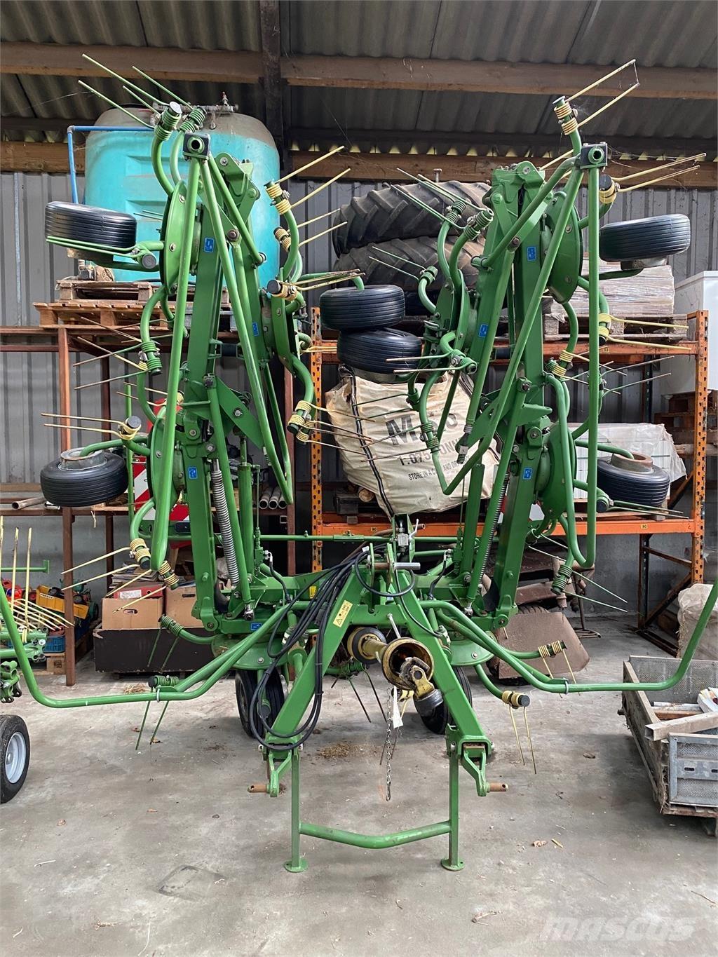 Krone KW 8.82 Rakes and tedders