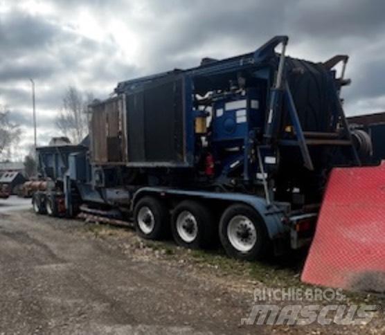 Peterson 4700B Stump grinders