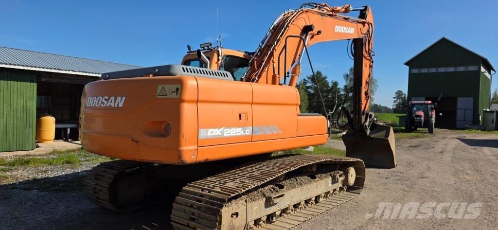 Doosan DX 225 LC Crawler excavators
