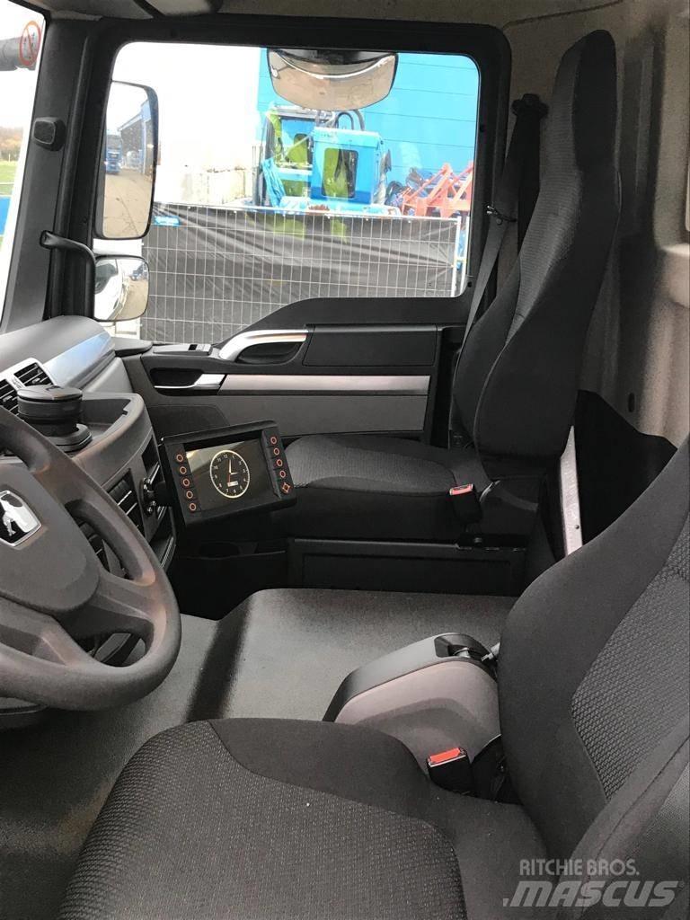 Palfinger P 370 KS Truck & Van mounted aerial platforms