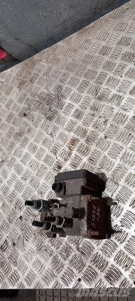 Scania R 440.   1879274 Brakes