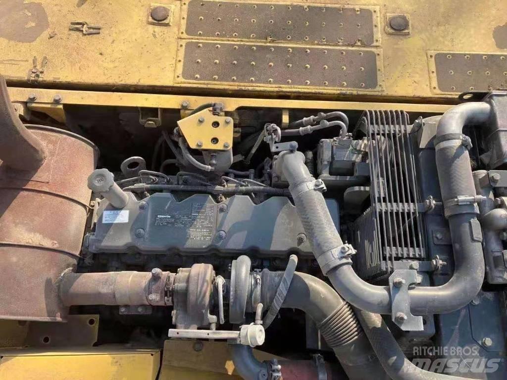 Komatsu PC 220-8 Crawler excavators