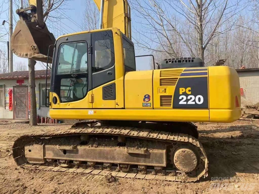 Komatsu PC 220-8 Crawler excavators