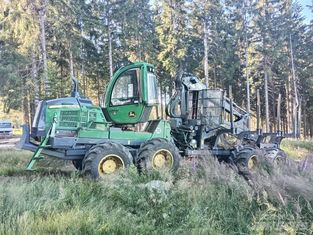 John Deere 1510 G Forwarders