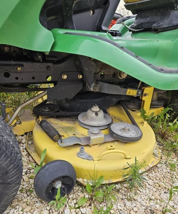 John Deere X 300 R Riding mowers
