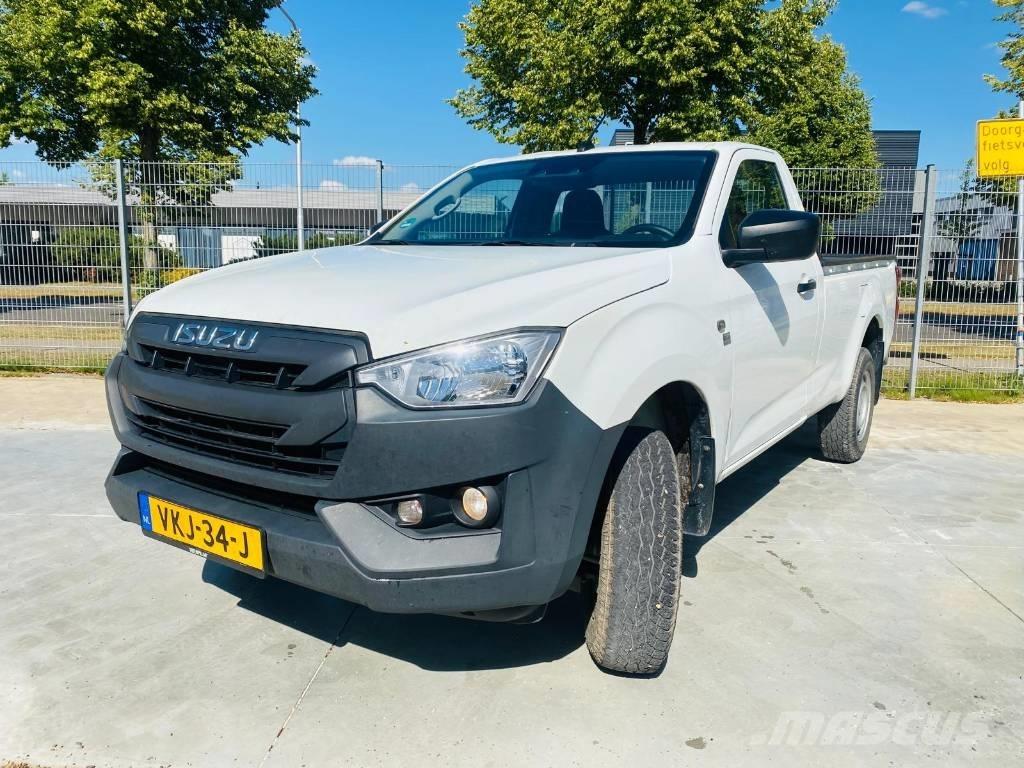 Isuzu D-Max Socage Cars