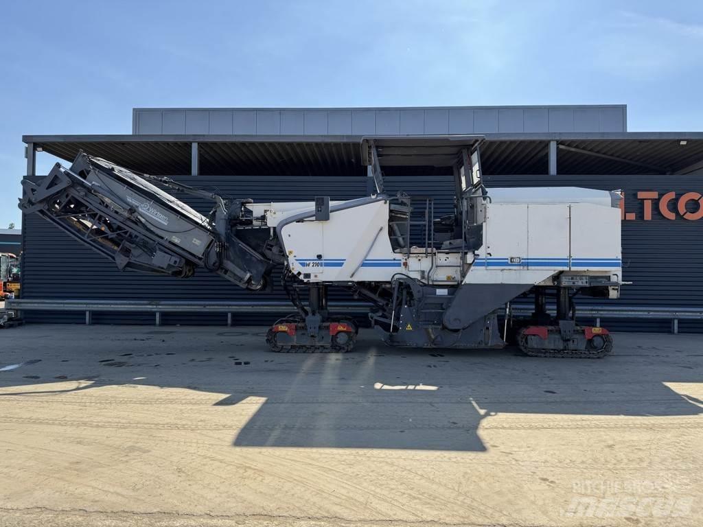 Wirtgen W 210 Asphalt cold milling machines