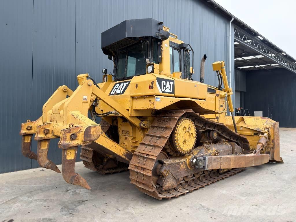 CAT D6T XL Crawler dozers