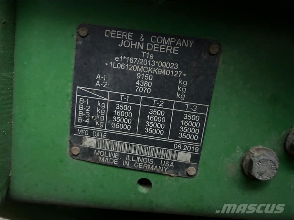 John Deere 6120M Tractors