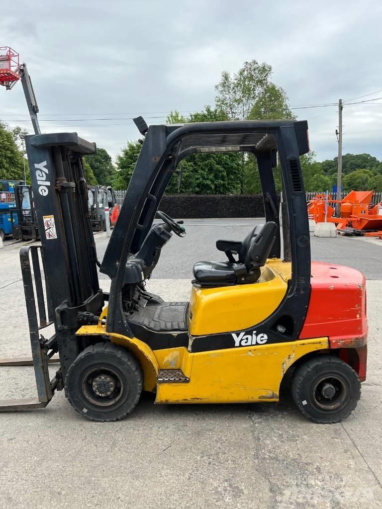 Yale GDP 25 VX Diesel trucks