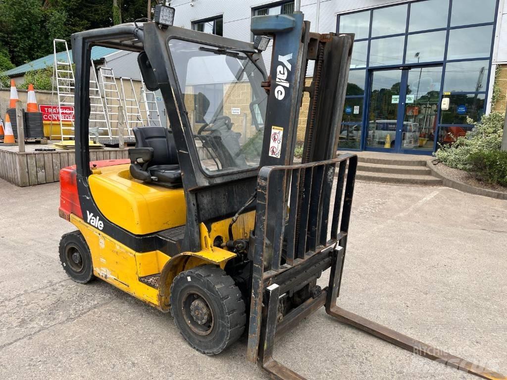 Yale GDP 25 VX Diesel trucks