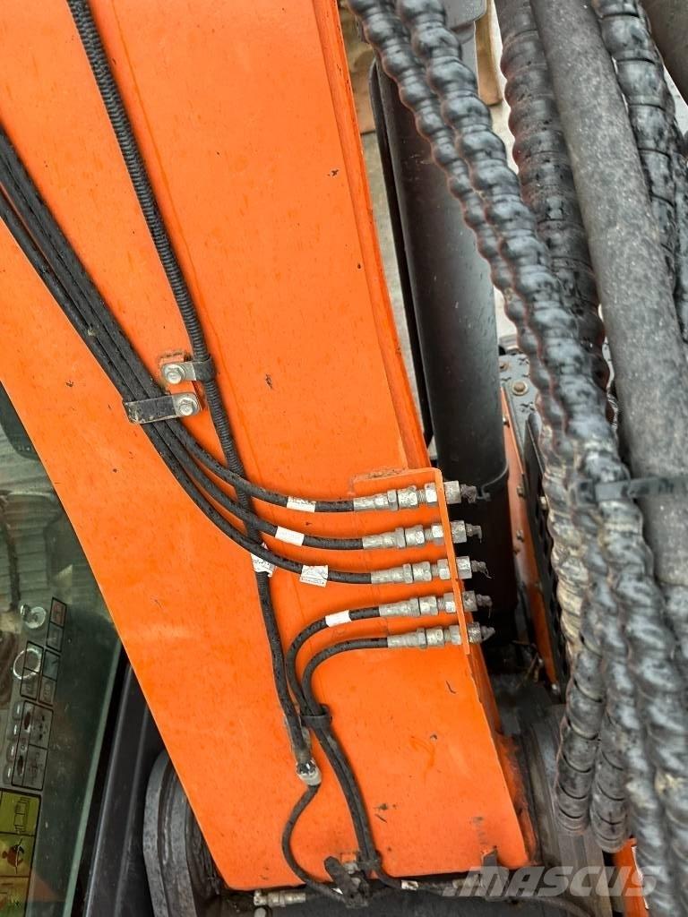Doosan DX 140 LCR Crawler excavators