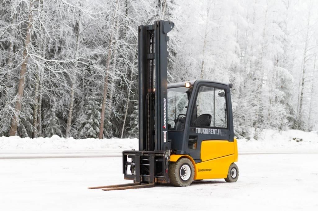 Jungheinrich EFG430 Electric forklift trucks