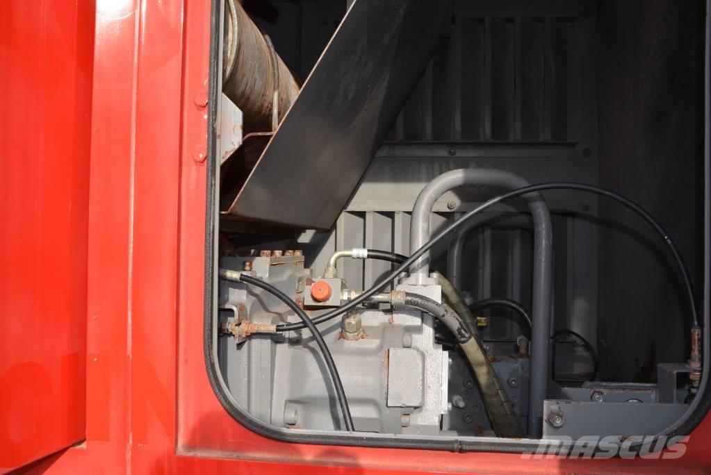 Hitachi CX 500 Tracked cranes