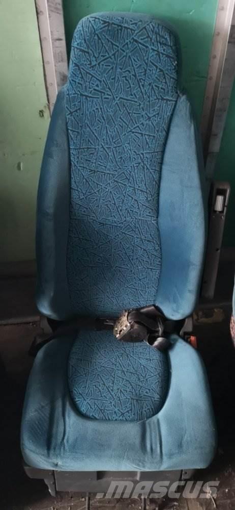 DAF LF SEDAČKA Transportation - Others