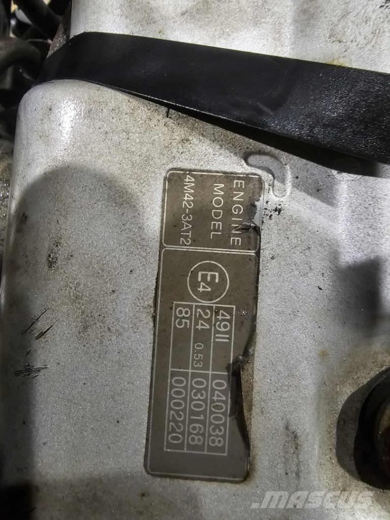 Mitsubishi 4M42-3AT2 Engines