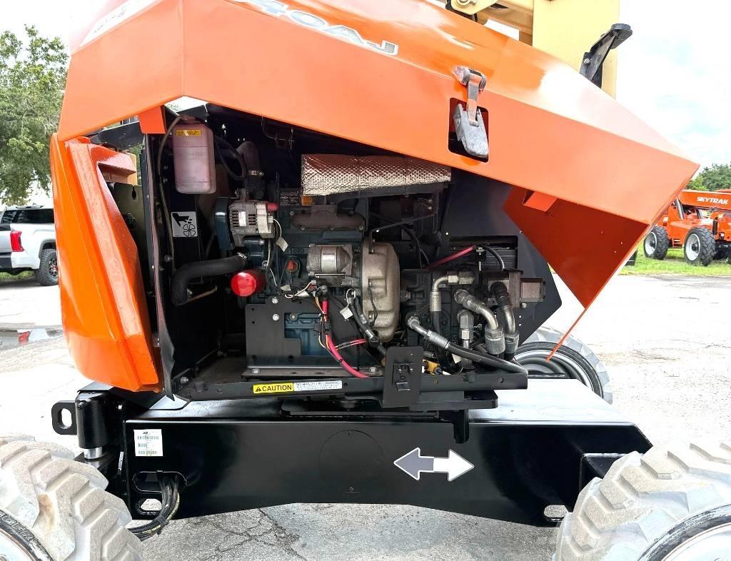 JLG 340 AJ Articulated boom lifts