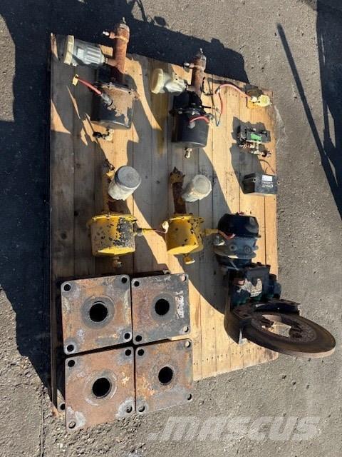 Bell B 40 C PODUSZKA Chassis and suspension