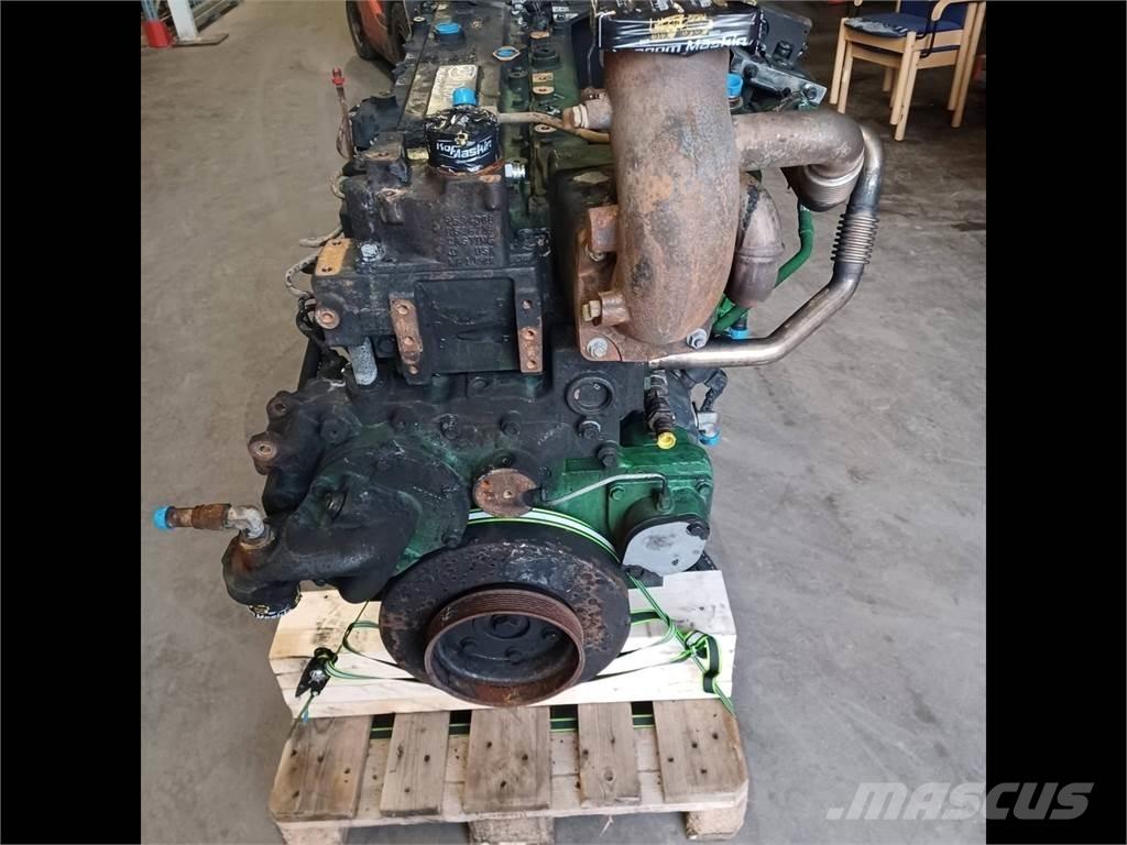 John Deere 6090 Engines
