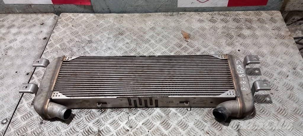 Scania R 440.    1785348 Radiators