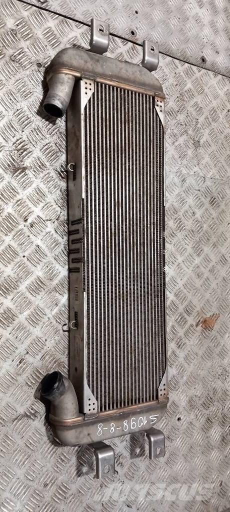 Scania R 440.    1785348 Radiators