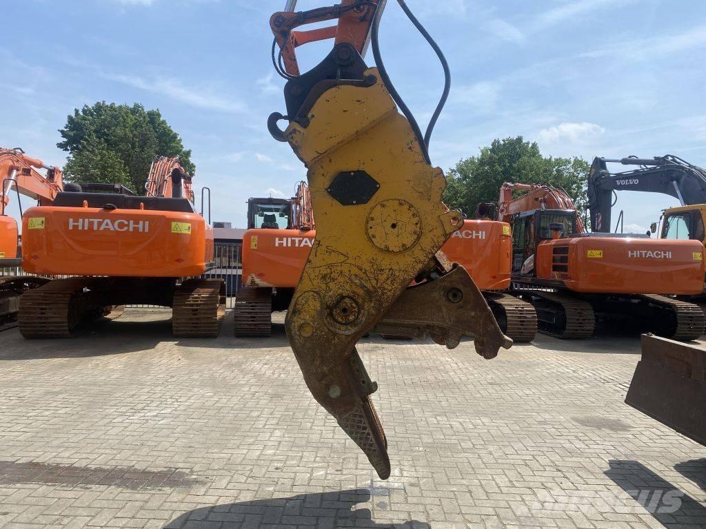 Okada CW 30/40 Pulveriser (Demolition Crusher ) 