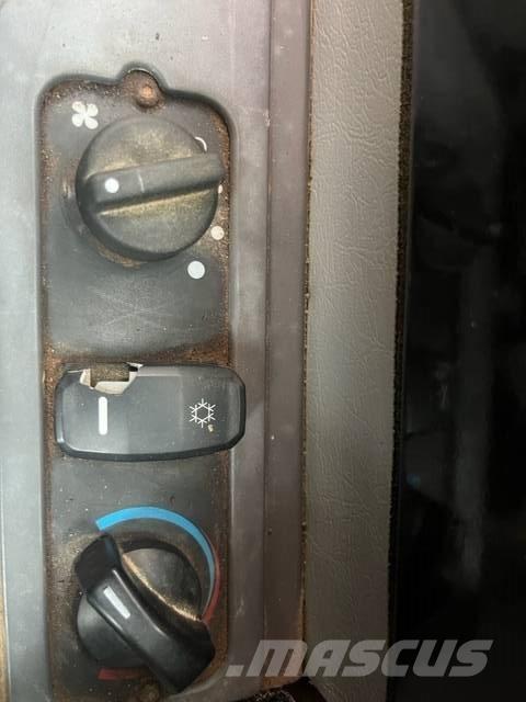 CAT 308 E 2 CR Midi excavators  7t - 12t